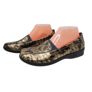 Womens Easy Street Slide On Alligator Pattern Leather Silver,Brown Loafers